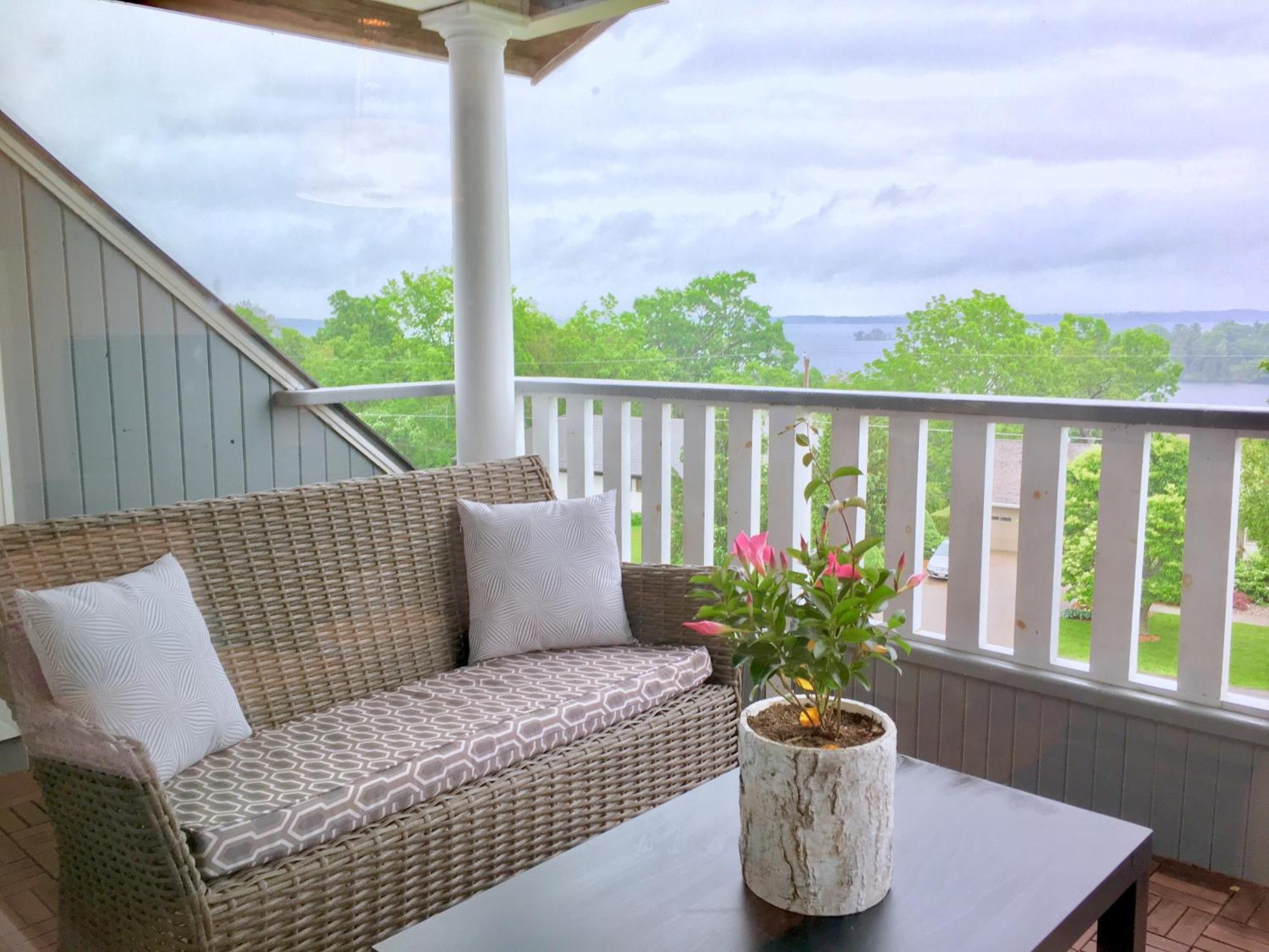 All Suites Whitney Manor Kingston Chambre photo