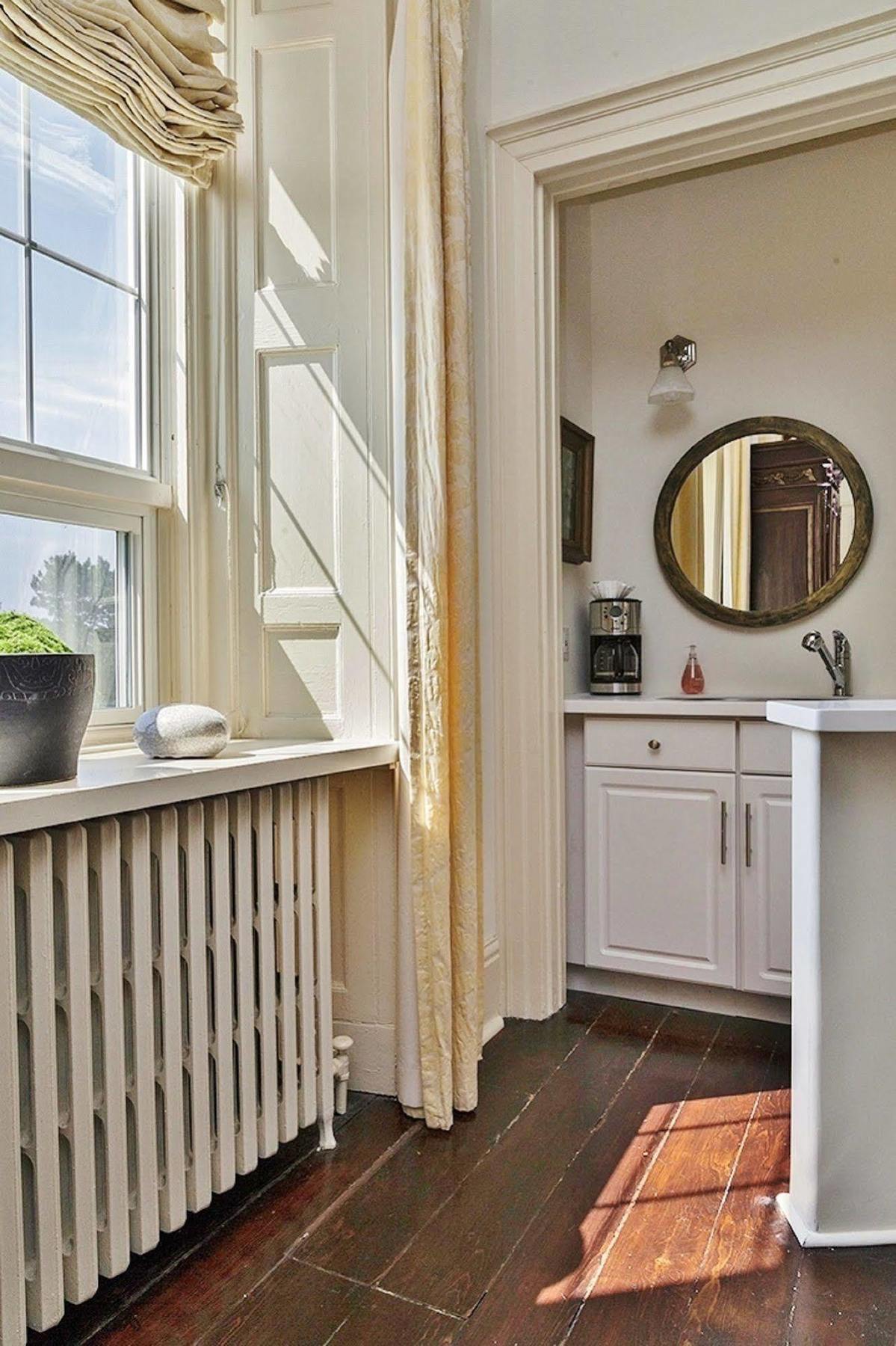 All Suites Whitney Manor Kingston Extérieur photo