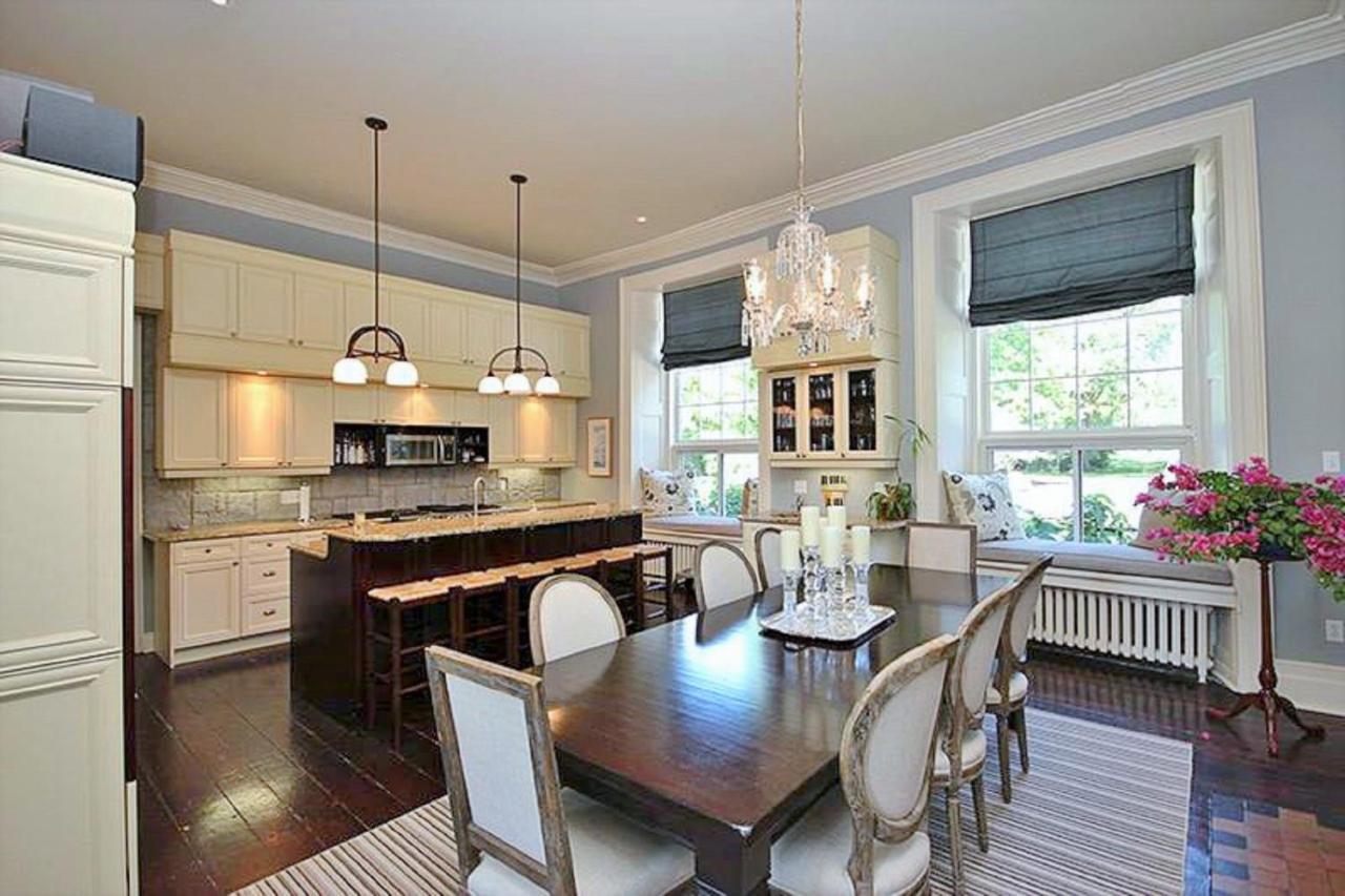 All Suites Whitney Manor Kingston Extérieur photo